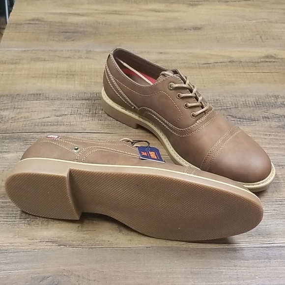 Levi's Men's Essex UL Lace-Up Shoes - Picture 2 of 4